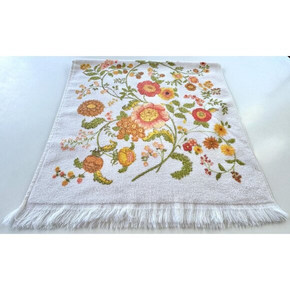 Vintage 70s bath towel, orange, pink, green flowers, fringed, velours terrycloth - Picture 4 of 8